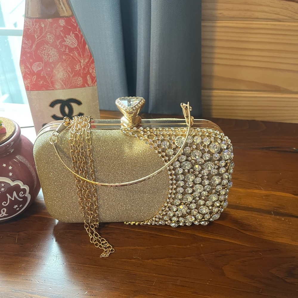 Elegant‎ Gold Evening Clutch